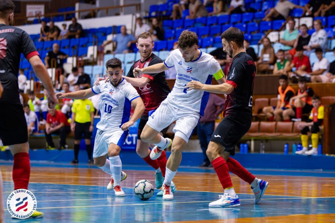 LIGA I DE FUTSAL: AUTOBERGAMO AMÂNĂ VERDICTUL PENTRU MEDALIILE DE BRONZ DEVENII CEDEAZĂ PE FINAL LA TÂRGU MUREȘ, DAR PĂSTREAZĂ AVANSUL ÎN CLASAMENT ÎNAINTEA ULTIMEI ETAPE DE FOC