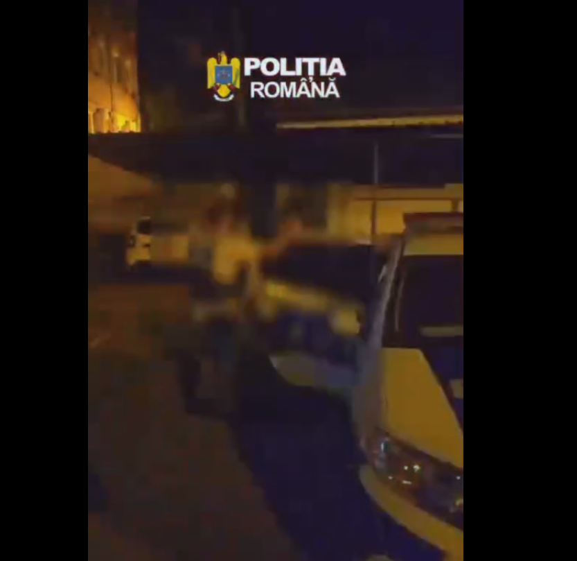 AZIL ILEGAL ÎNTR-UN APARTAMENT DIN HUNEDOARA